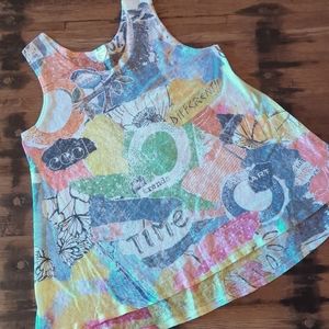 Et' Lois Wearable Art Sleevess Swing Top. sz. L.